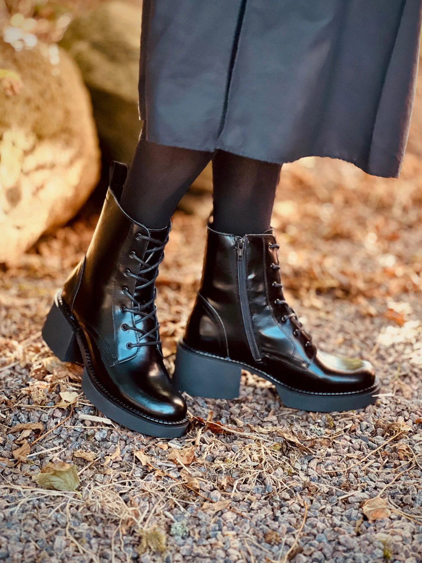 Selma Laced boots — Black