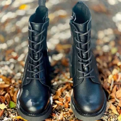 Selma Laced boots — Black