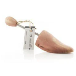 Shoe tree cedar Shoe care — N/A